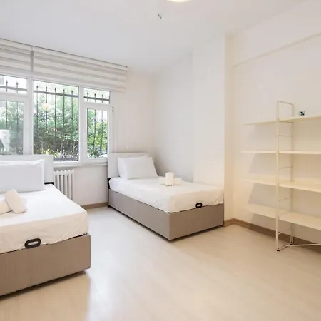 Stylish House In Gayrettepe Appartamento *