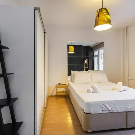 Stylish House In Gayrettepe Appartamento