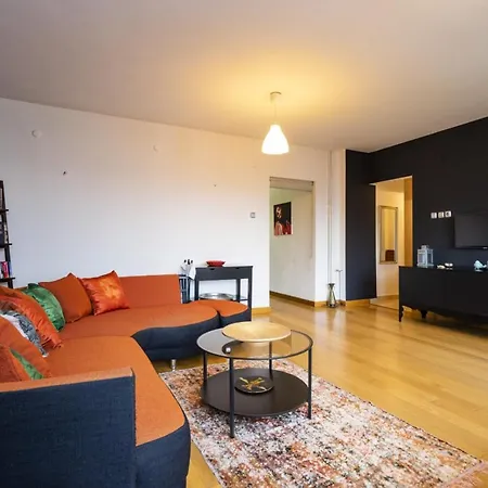Stylish House In Gayrettepe Istanbul